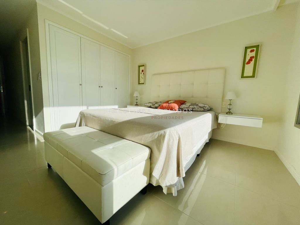 Apartamento en venta de 3 suites en Torre Punta