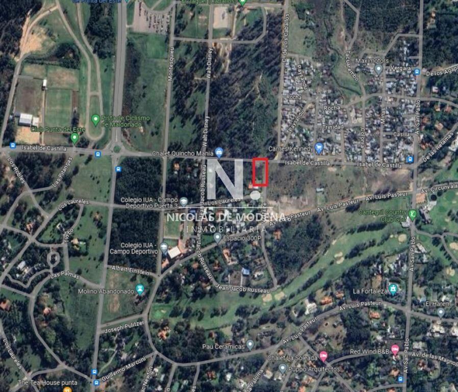 Terreno de 1.162 m2 en venta en el Golf