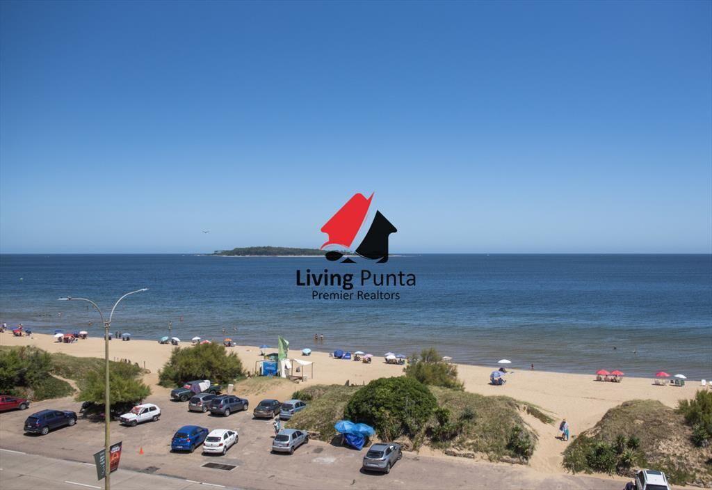 Vende hermoso Penthouse en Playa Mansa con azotea