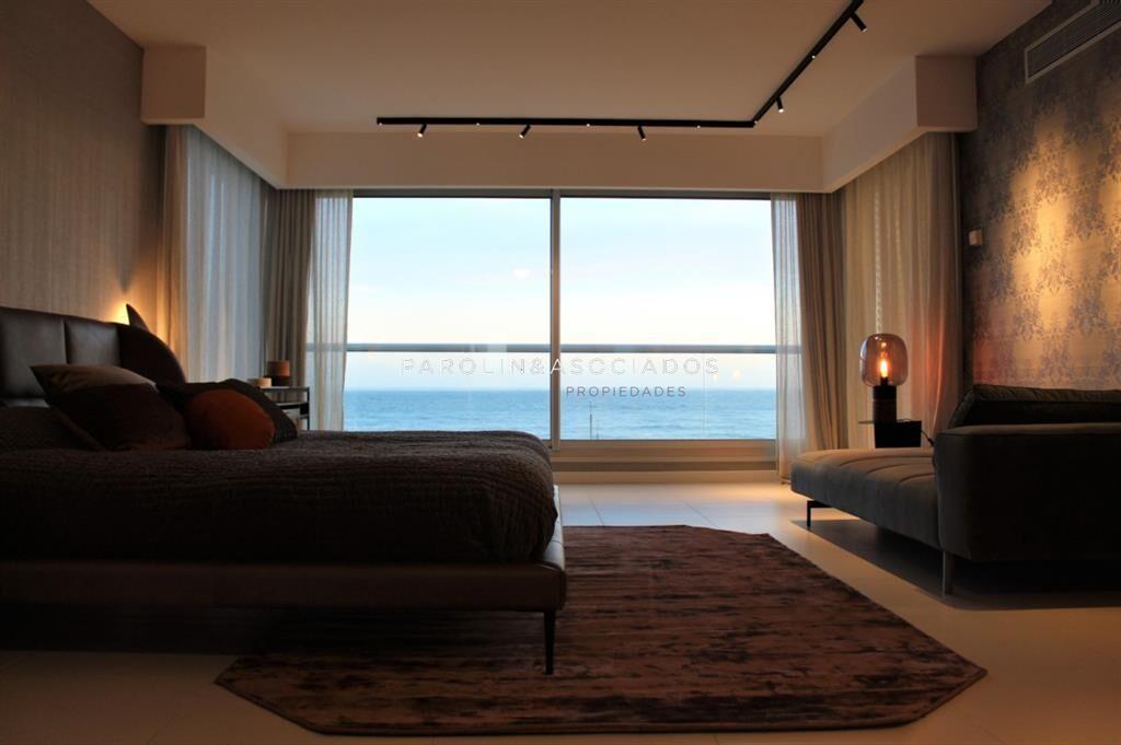 Apartamento en venta de 4 dormitorios en Tiburón