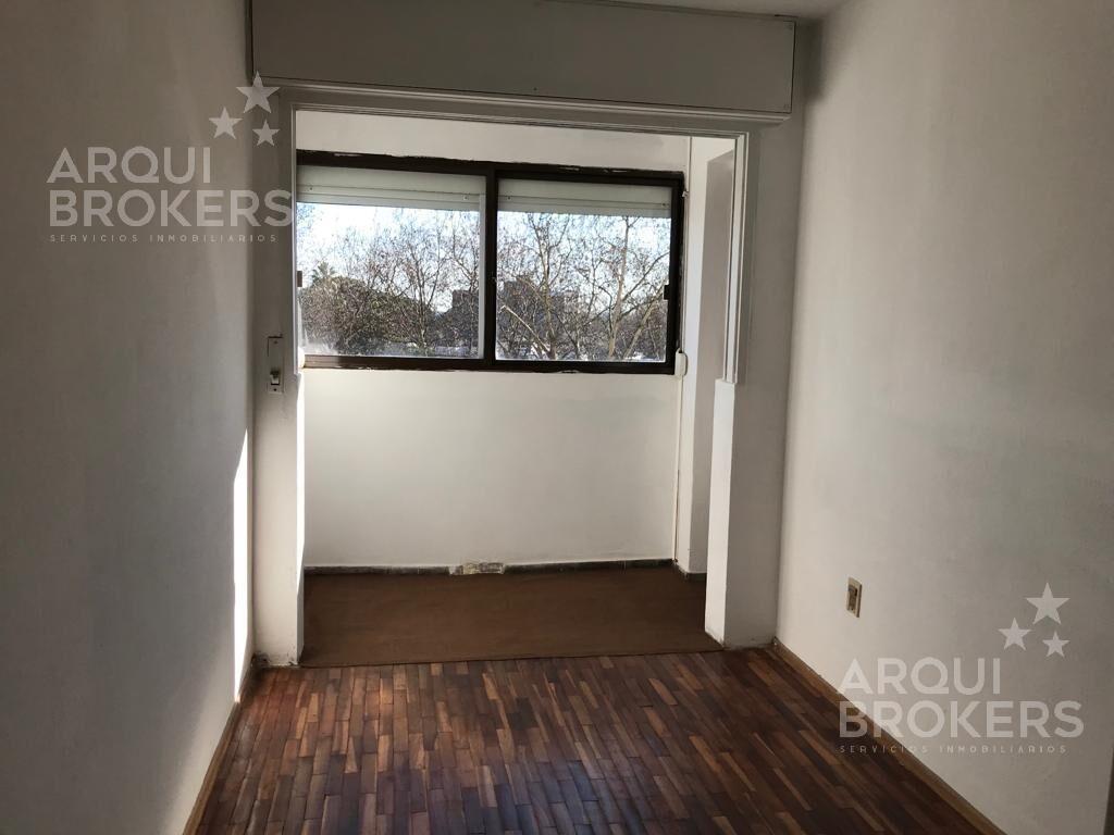 Apartamento 3 dormitorios en venta en Jacinto Vera con rent