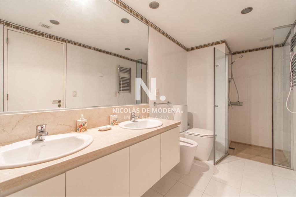 Apartamento en torre Le Parc en alquiler temporario, Playa
