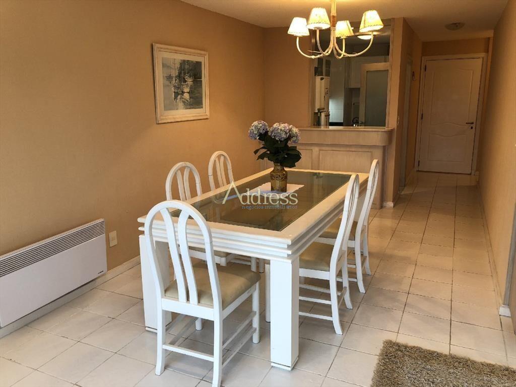 Playa mansa, impecable apartamento a metros del