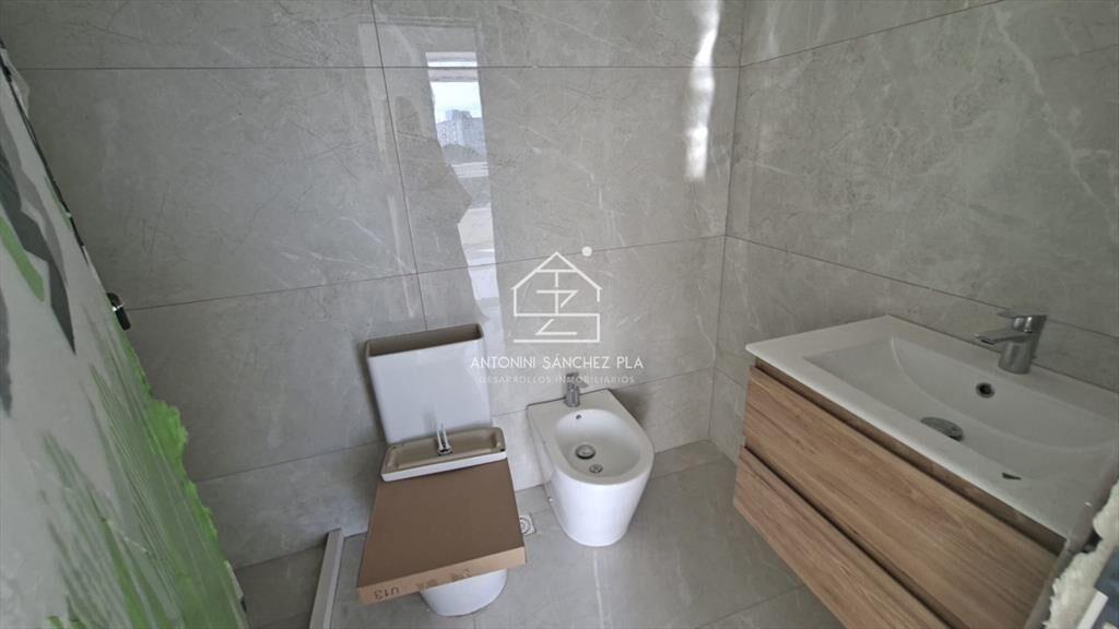 APARTAMENTO A ENTRENAR 3 DORMITORIOS