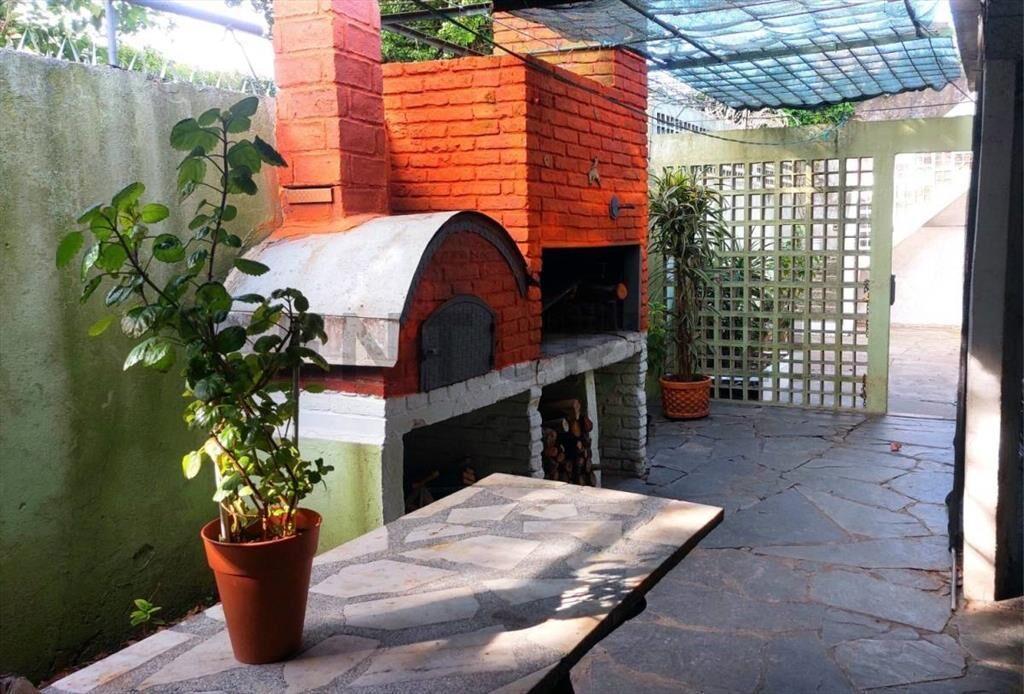 Venta 2 casas Peñarol,717 m2,multiples garajes.3 dormi,pa...