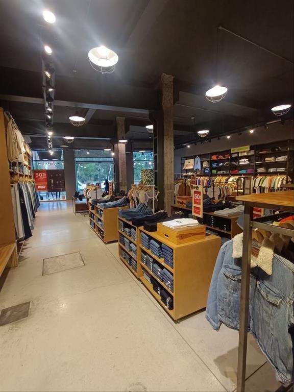 Alquiler local de 1300m2 en La Blanqueada