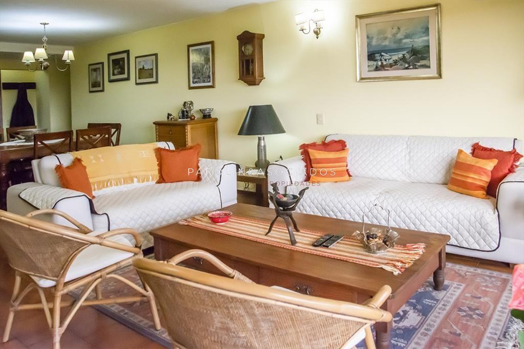 Venta Apartamento de 3 dormitorios en zona Punta