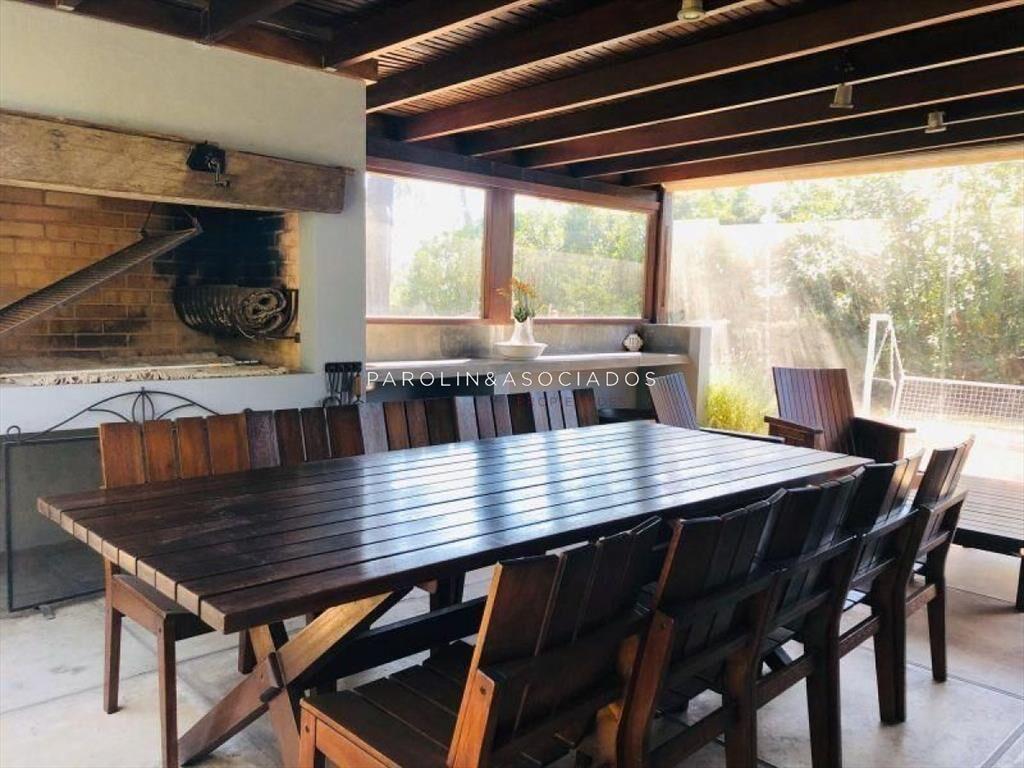 Moderna casa en venta en La Alborada, Punta del