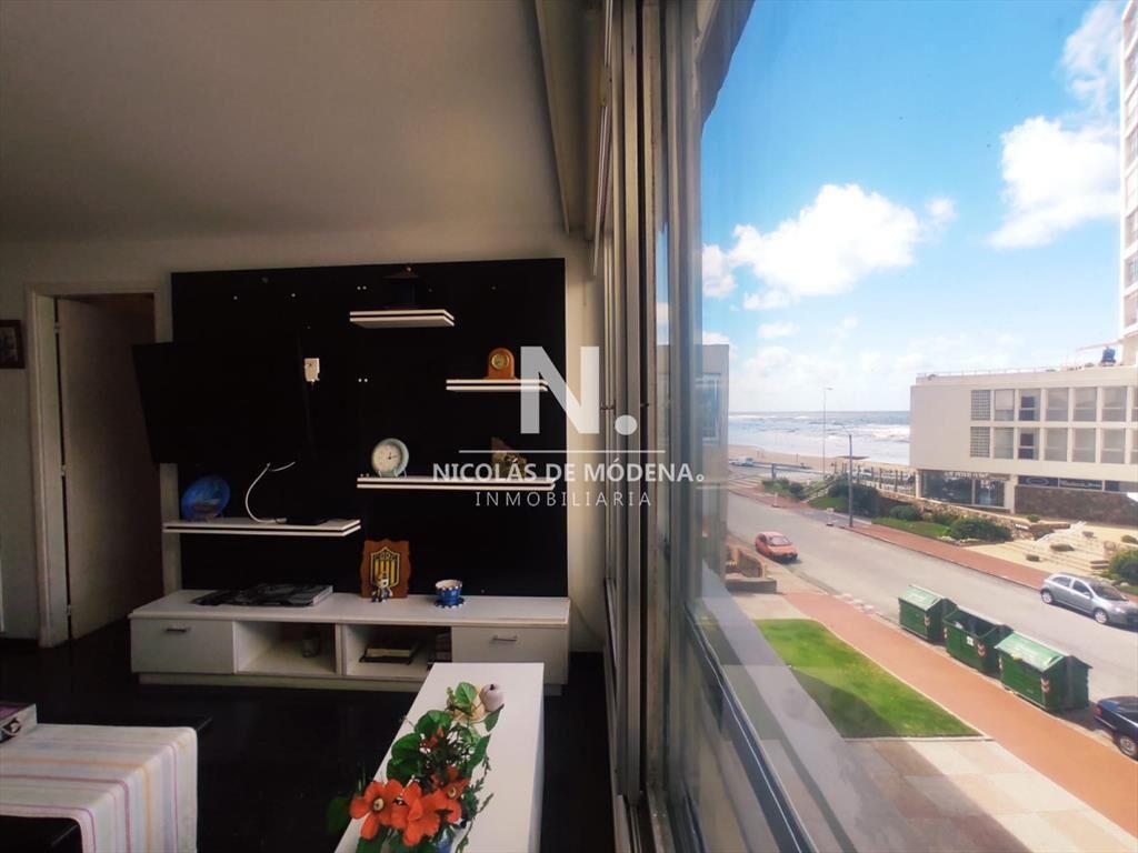 Apartamento en Península * 1 y medio dormitorios