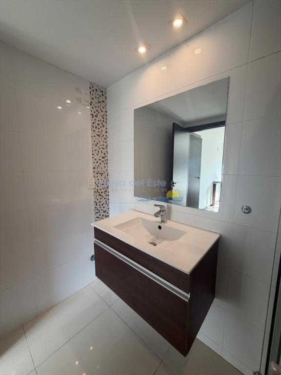 Apartamento en venta de 2 dormitorios en Punta ,