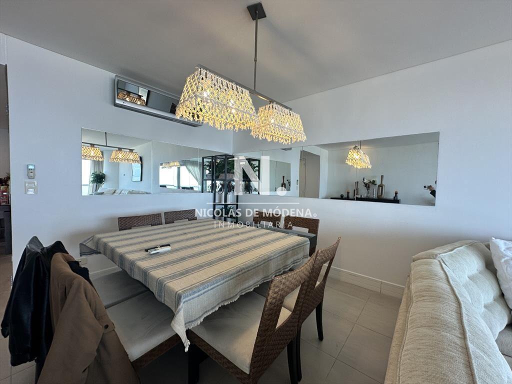 Vende apartamento de Le Parc en Punta del Este