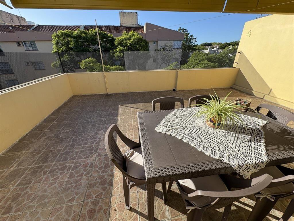 Venta de Apartamento con 2 dormitorios y terraza en Bella Vi