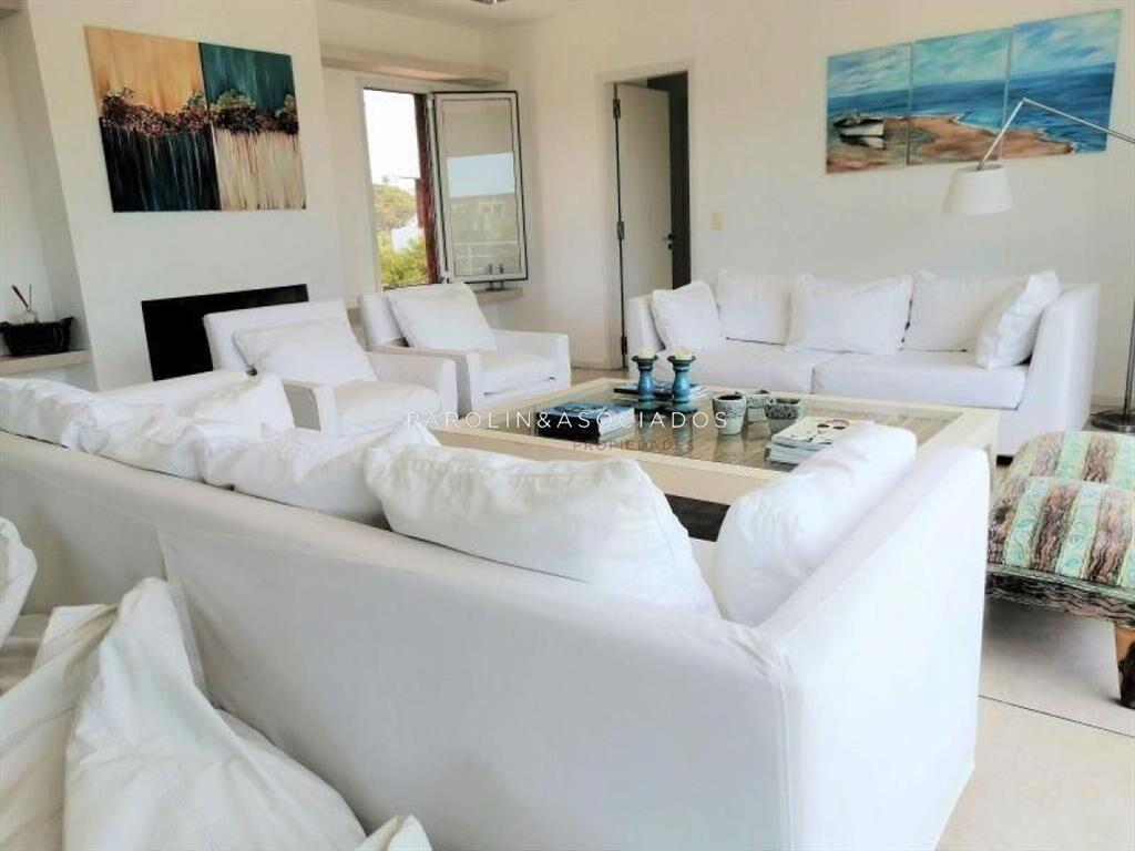 Casa de 5 dormitorios en venta en Manantiales,
