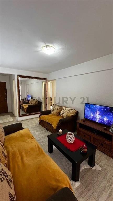 Apartamento en venta/Cordón/Av.18 de Julio/50m2/2 Dormito...