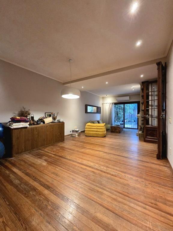 Venta de casa de estilo en Pocitos 4 dormitorios...