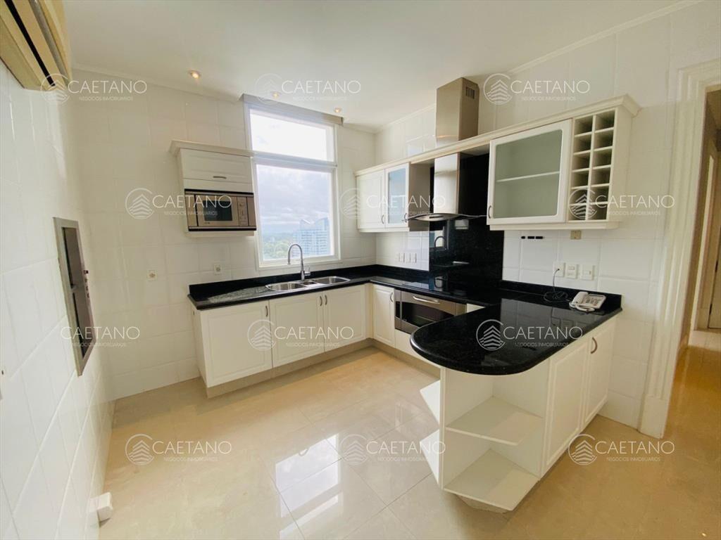 Venta apartamento 4 dormitorios. Playa mansa, del