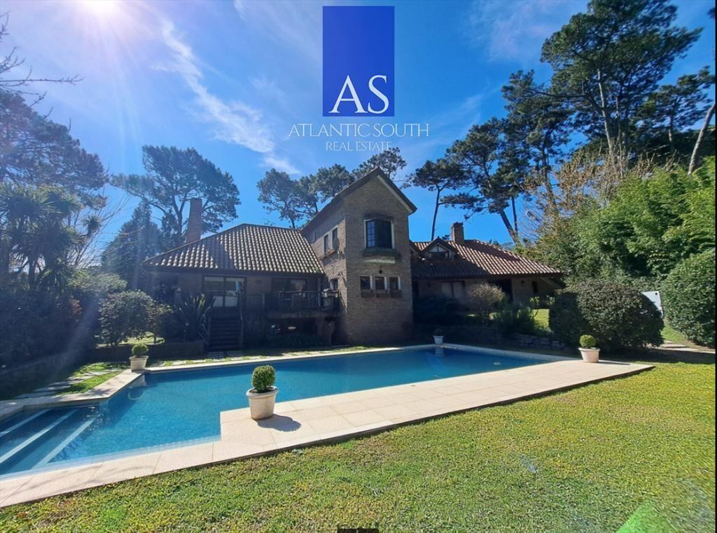 Oportunidad Gran chalet con piscina 4 dormitorios