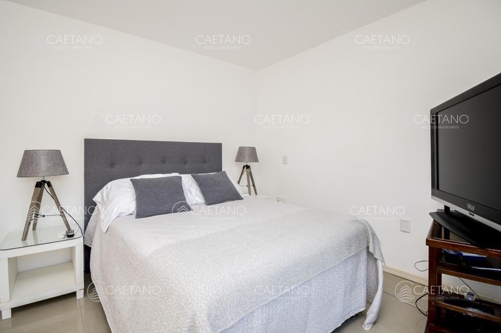 Amplio y luminoso apartamento de 2 dormitorios en Aidy Gril