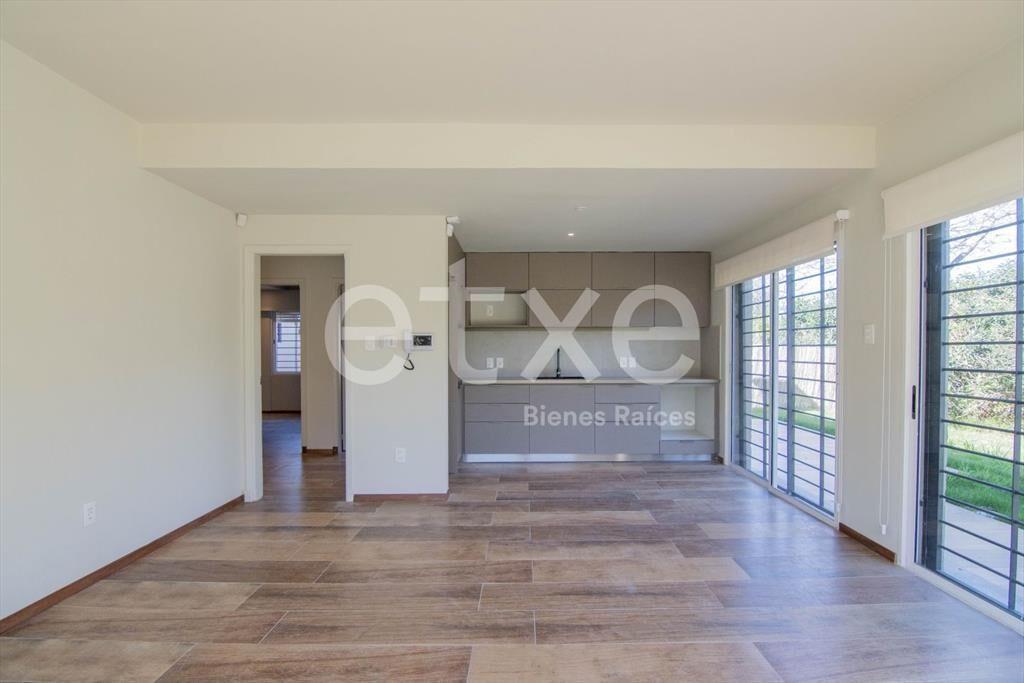 Casa en Alquiler Carrasco Sur...