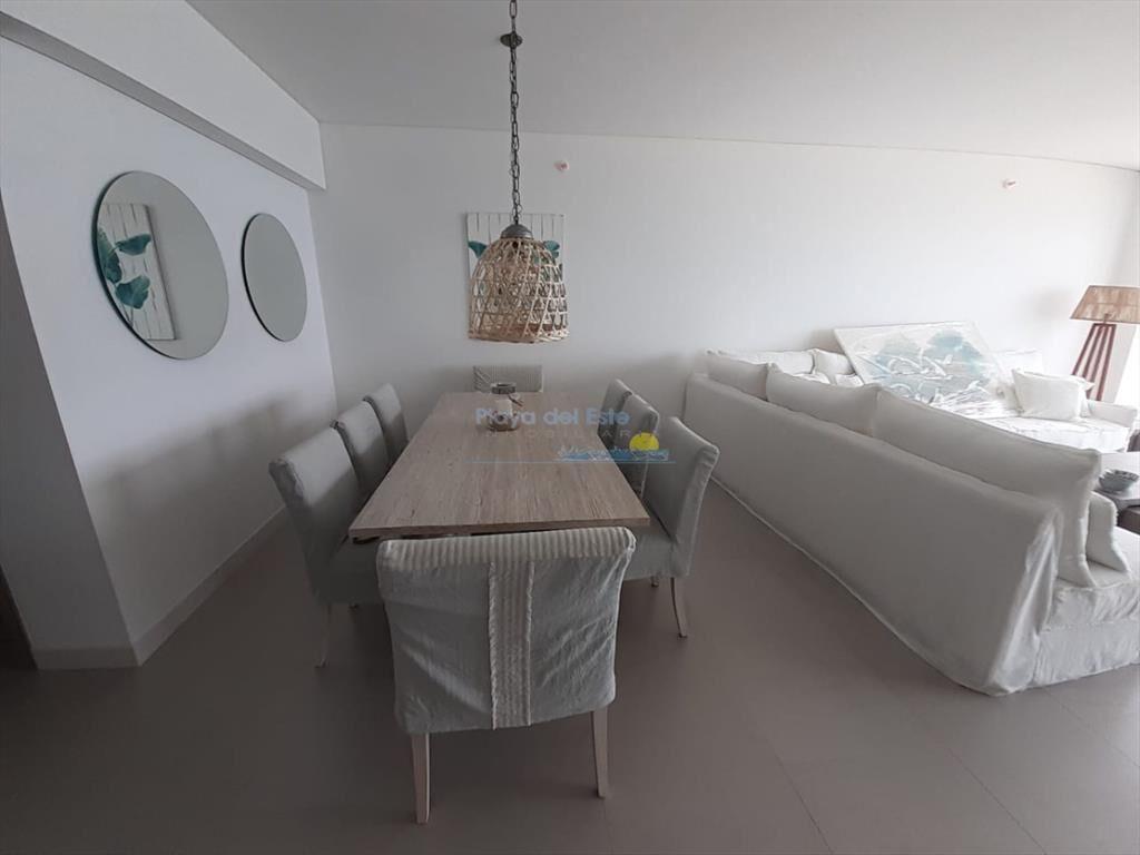 Apartamento en venta de 3 dormitorios en Torre Le