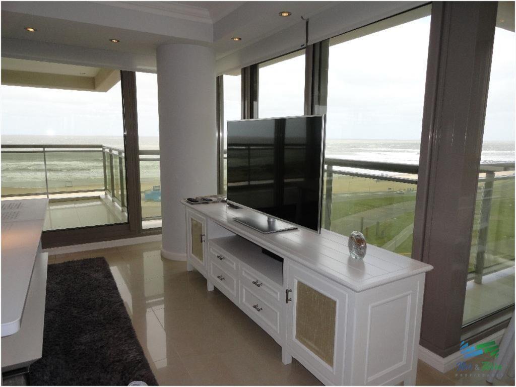 Apartamento en Brava, 3 dormitorios *