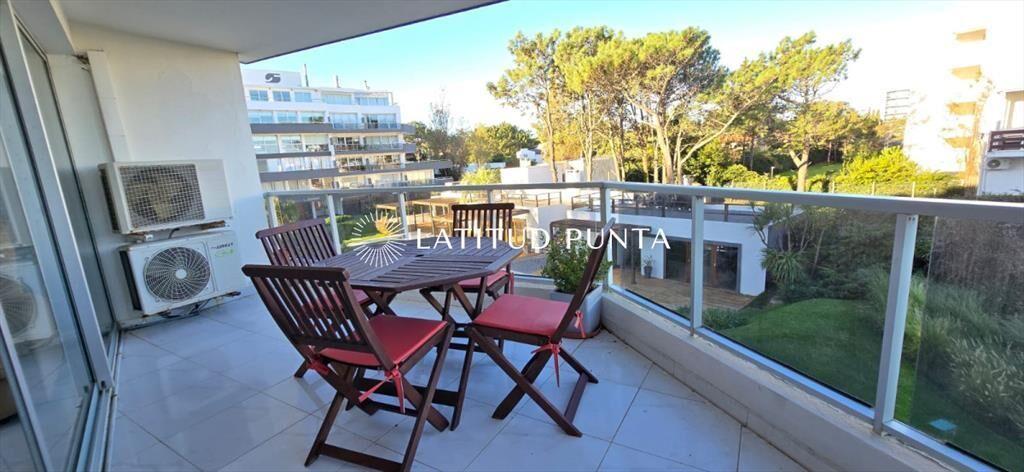 Apartamento en Pinares, 3 dormitorios