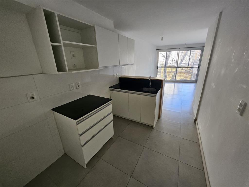Alquiler de apartamento en Cordón: Pablo de María y Rodó