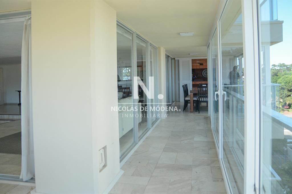 Espectacular departamento en venta frente al mar,