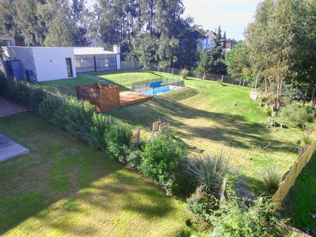 Venta casa en Altos de la Tahona con piscina