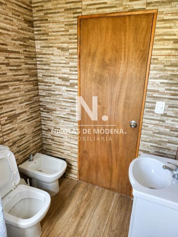En venta casa de 2 dormitorios en Barrio 4H,