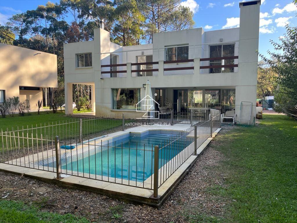 Casa en venta de 4 dormitorios en Solanas