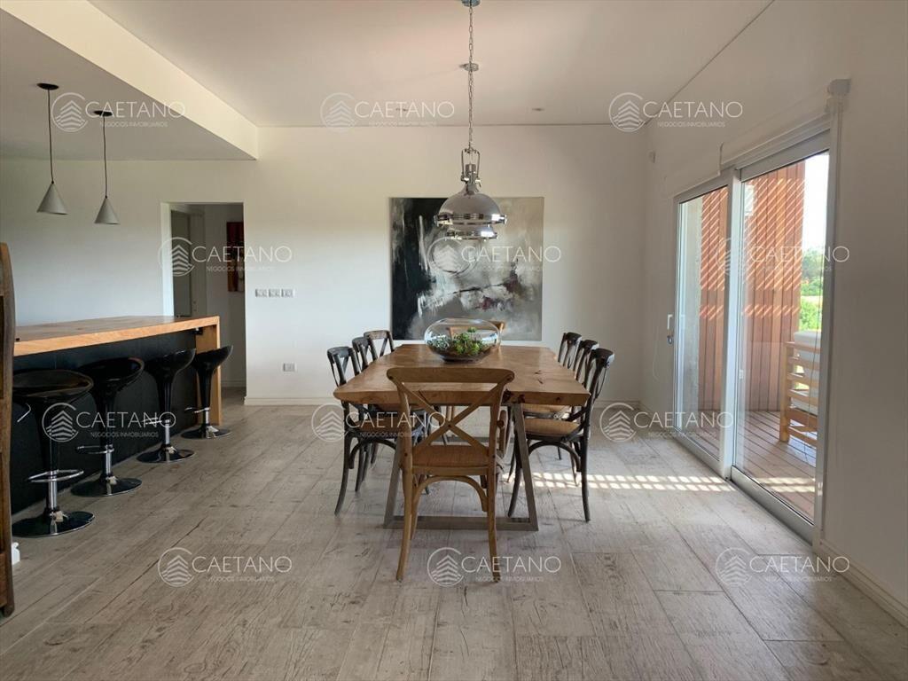 Espectacular propiedad en barrio privado Pueblo