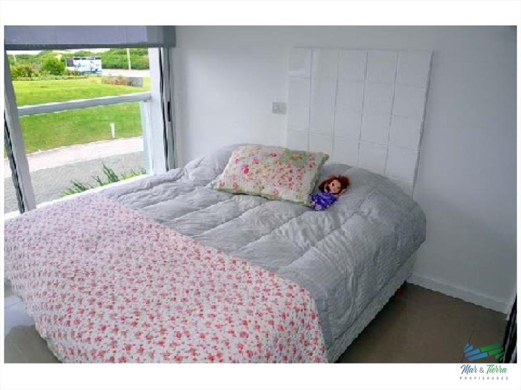 Vendo apartamento 3 dormitorios, primera línea