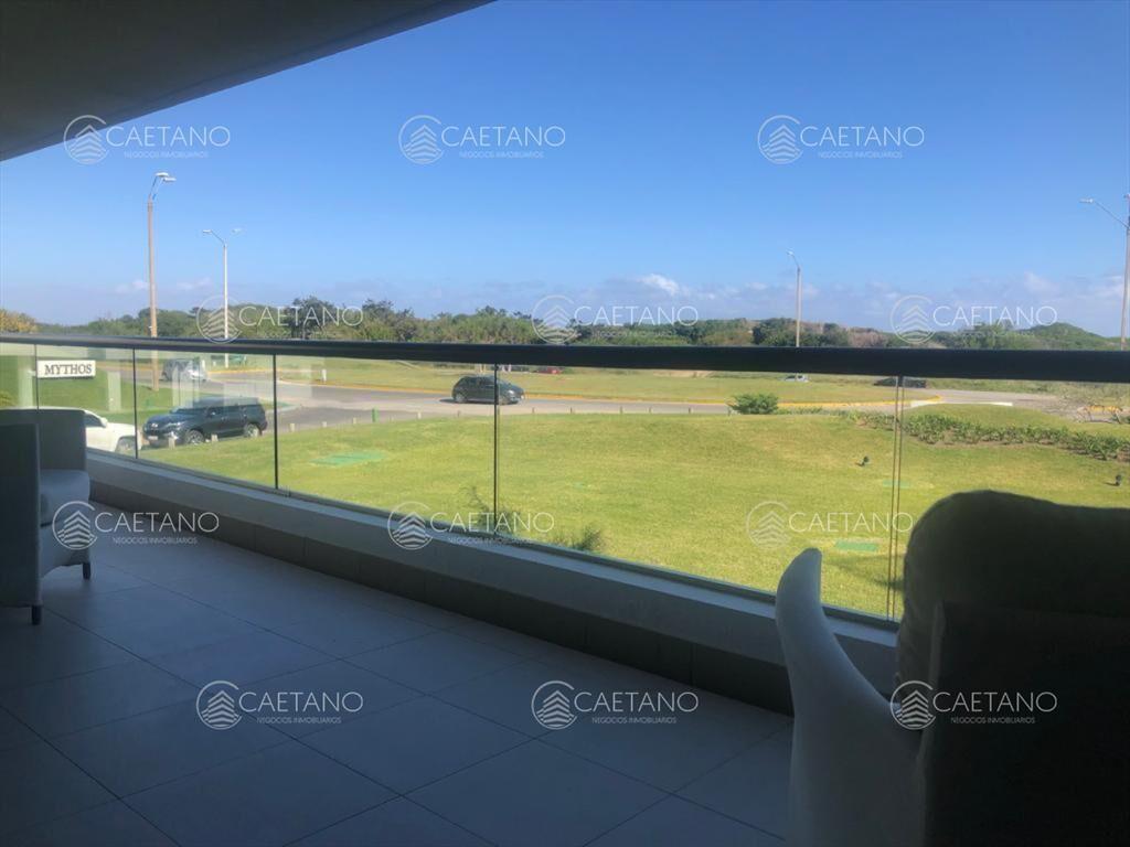 Venta Apartamento 3 dormitorios zona Playa Brava