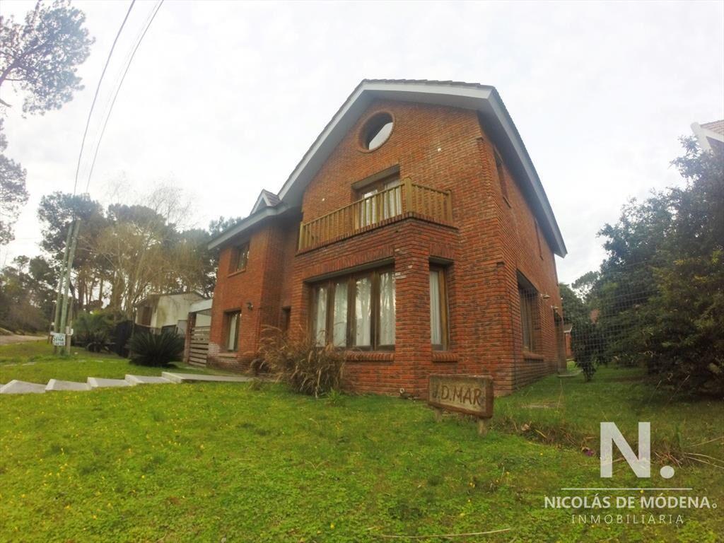 Casa en venta en la zona de Lugano - Punta del Este