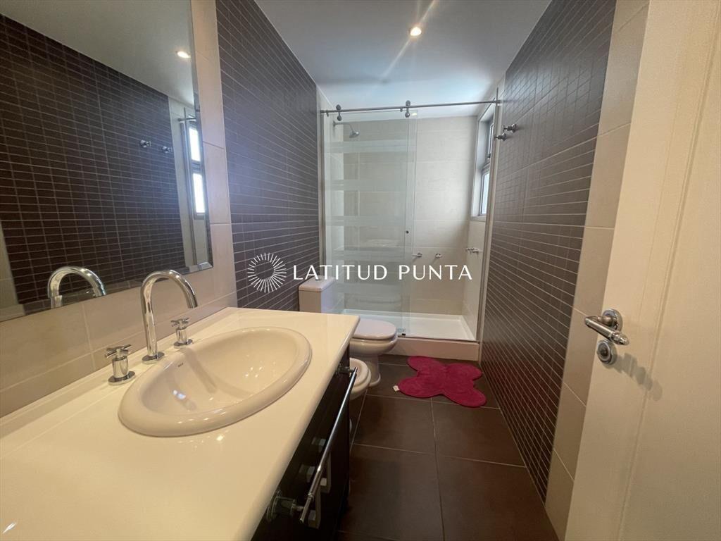 Apartamento en Imperiale, 3 suites más