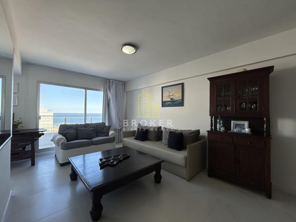 Alquiler de penthouse en Aidy Grill de dos Punta