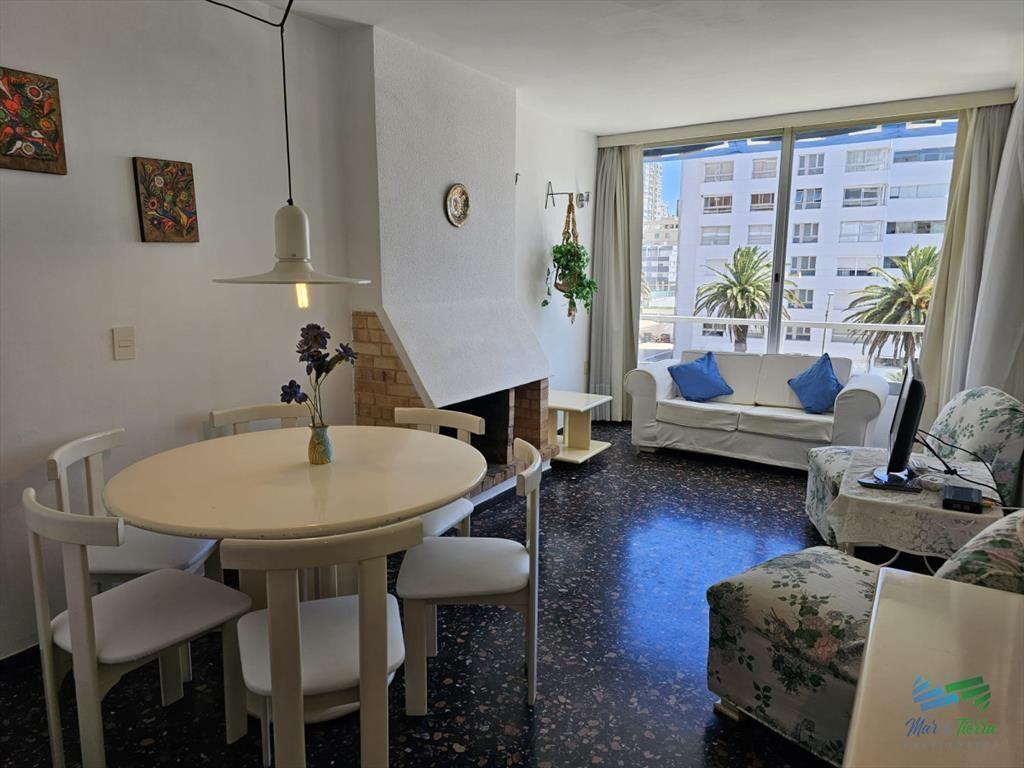 VENTA APARTAMENTO 2 DORMITORIOS DISPONIBLE PUNTA