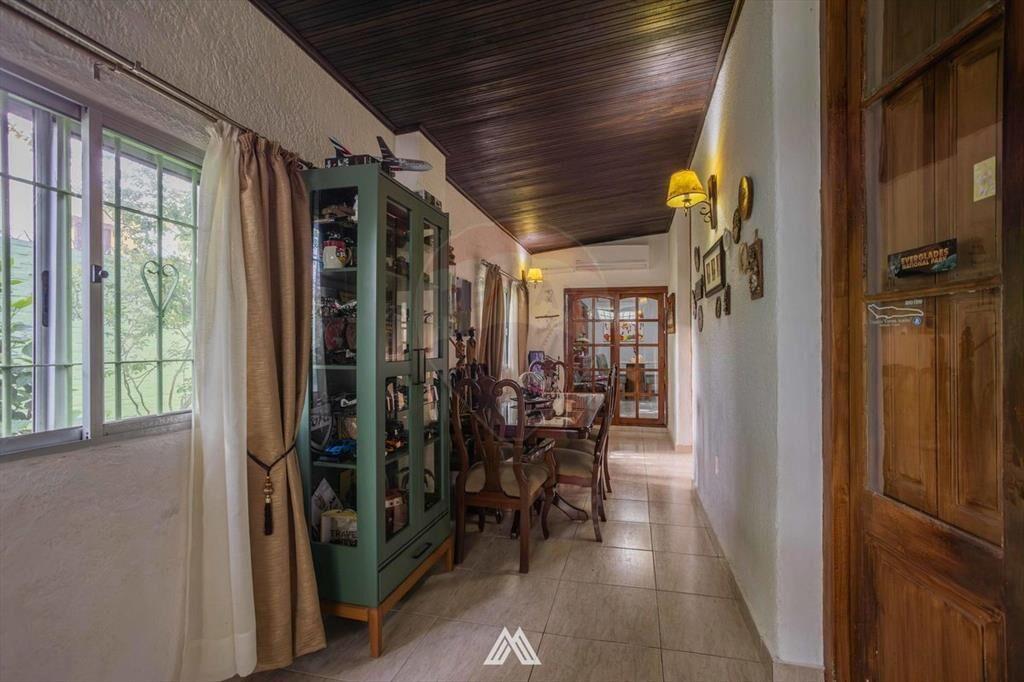 VENTA CASA 3 DORMITORIOS GARAJE FONDO EN CERRITO