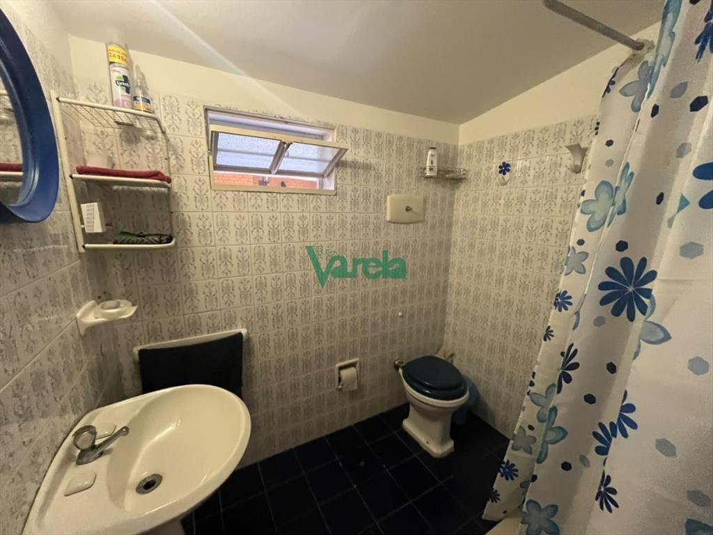 Residencia 3 dormitorios, 3 baños en Atlantida
