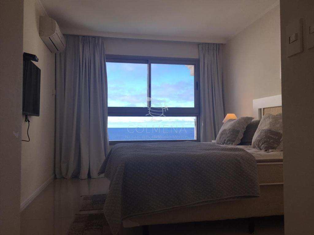 Apartamento en Brava, 2 dormitorios *