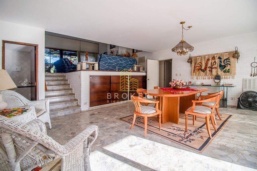 Venta de Casa 4 dormitorio con Piscina Playa .