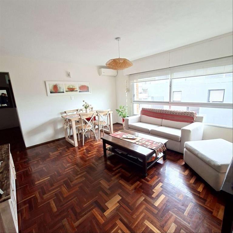 VENTA POCITOS APARTAMENTO 3 DORMITORIOS