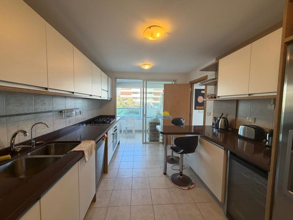 Apartamento en venta de 3 dormitorios en Punta ,