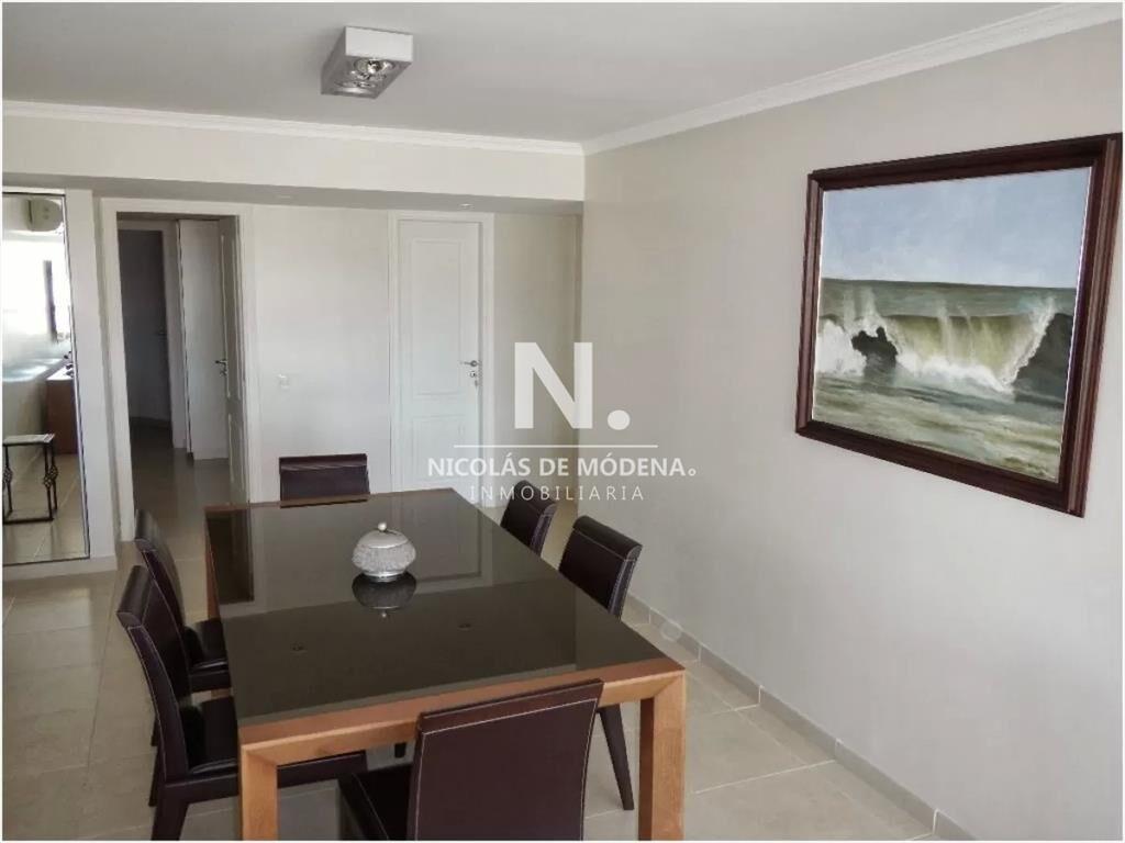 Venta Apartamento de 3 dormitorios en zona Mansa,