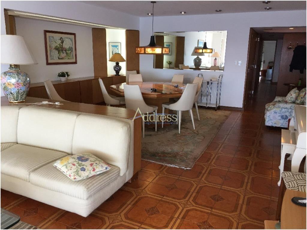 Apartamento en Peninsula, 3 dormitorios *