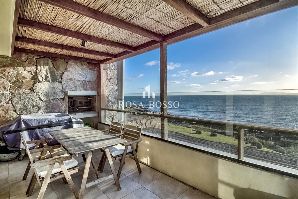 Venta apartamento de 2 dormitorios en primera linea de Punt