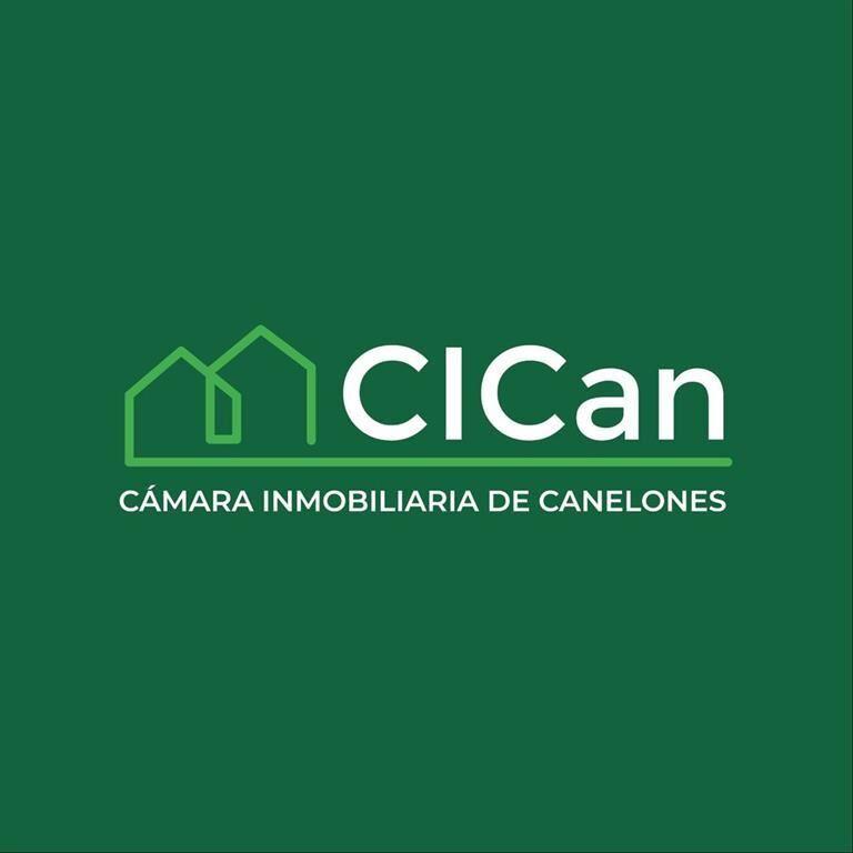 CHALET TEJAS 2 DORMITORIOS + SERVICIO * PISCINA Solymar Sur