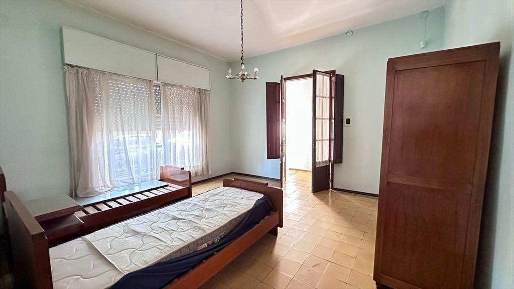 VENTA CASA CENTRICA CON GARAGE