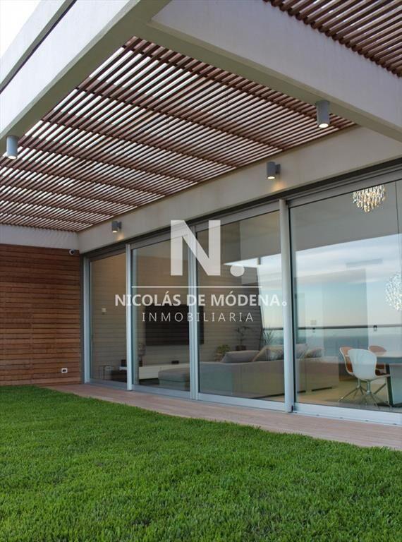 Exclusivo Penthouse en torre de Categoria